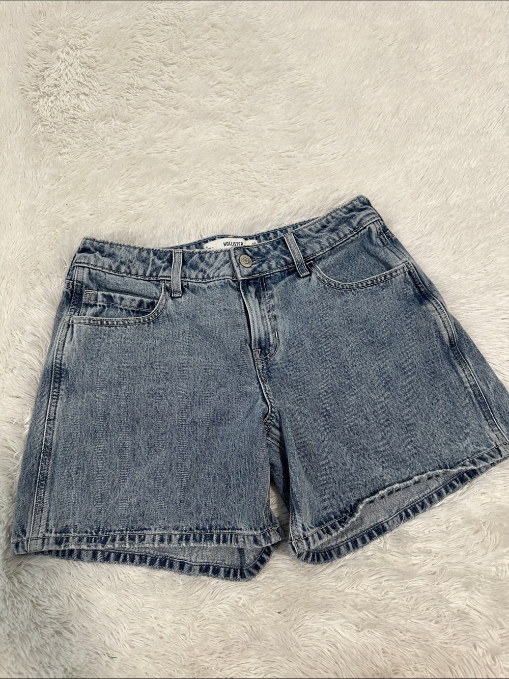 🧁 Hollister Low Rise Baggy Short